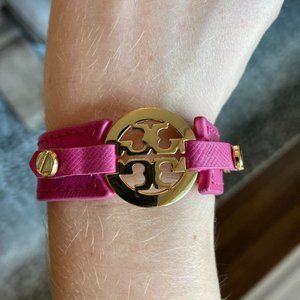 Tory Burch Logo Double Snap Leather Cuff Pink